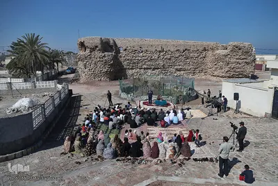 محفل انس با قرآن کاروان قرآنی انقلاب در جزیره لارک