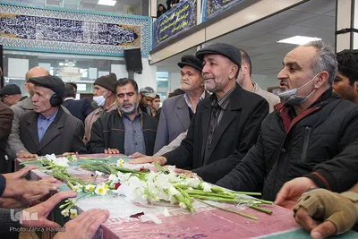 وداع بازاریان بیرجند با شهید گمنام