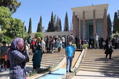 گردشگران نوروزی در آرامگاه سعدی‎‎