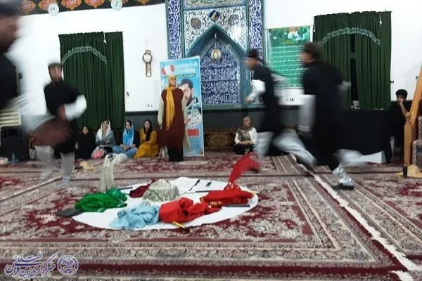 اجرای چهار نمایش منتخب بخش ملی تئاتر خیابانی ششمین اشکواره حسینی در ایزدشهر