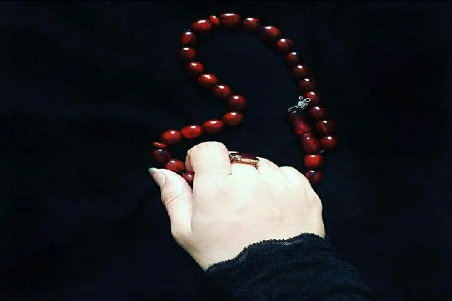 اسلام برای من حکم رهایی داشت / برپایی کلاس‌های قرآن در فرانسه در ایام کرونا