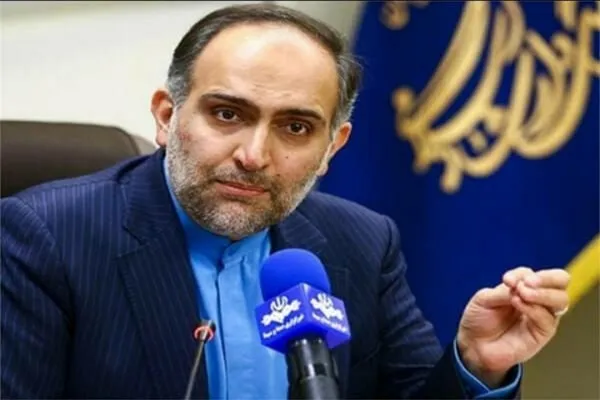 دعوت محبت‌آمیز به رعایت بیشتر فرهنگ حجاب در نمایشگاه کتاب تهران