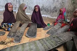 সোমালিয়ায় দারিদ্র্যের ছায়ায় কুরআন শিক্ষা + ফিল্ম