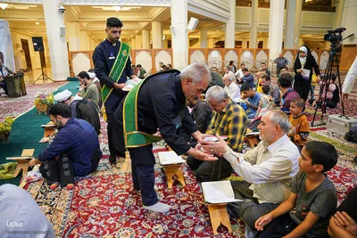 محفل انس با کلام‌الله مجید هدیه به ارواح طیبه شهدای حرم مطهر با تلاوت قاری بین‌المللی قرآن
