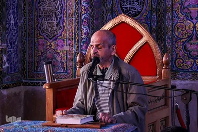 نشست تخصصی جامعه ی قرآنی استان فارس در مسجد نصیرالملک
