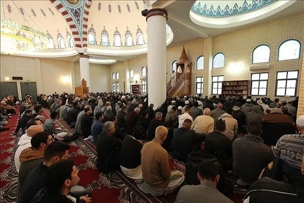Les chefs religieux australiens condamnent l'attaque visant une mosquée