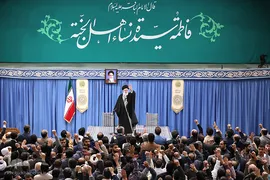 دیدار مداحان اهل‌بیت علیهم‌السلام با رهبر انقلاب
