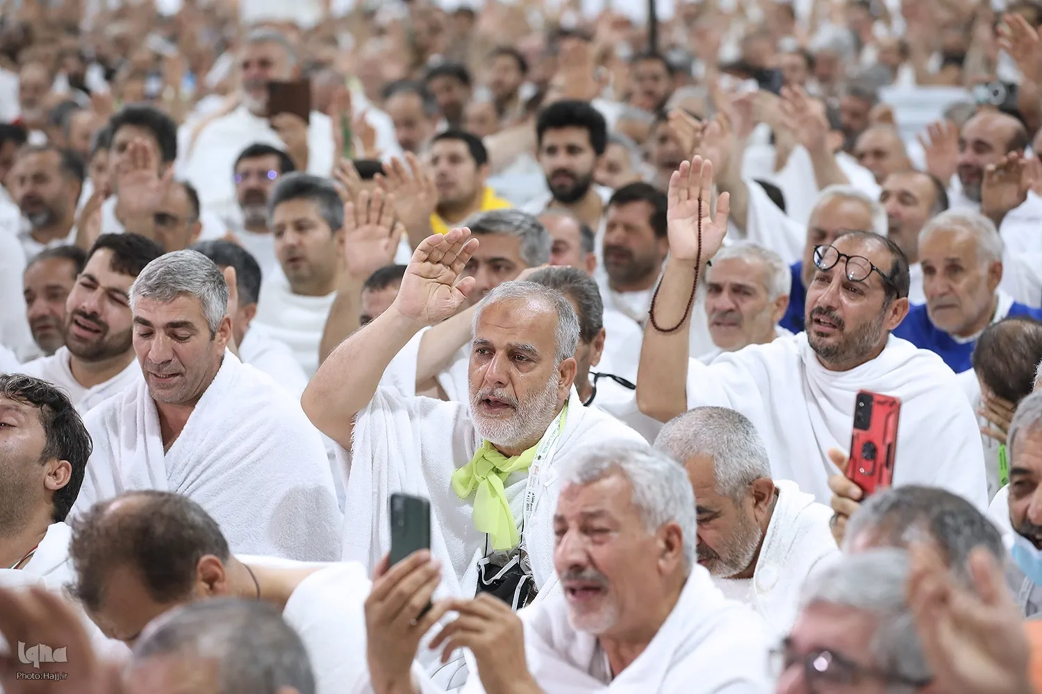 برگزاری مراسم دعای عرفه در گلزار شهدای بهشت زهرا(س)