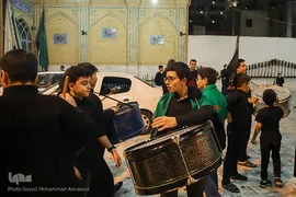 حسینیه ایران؛ آیین مشعل‌گردانی نجفی‌های مقیم مشهد
