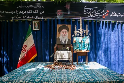 ظهر عاشورای حسینی در میدان شهدای ده‌ونک
