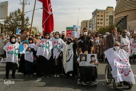 مراسم تشییع پیکر مطهر روحانی شهید مدافع امنیت در شیراز