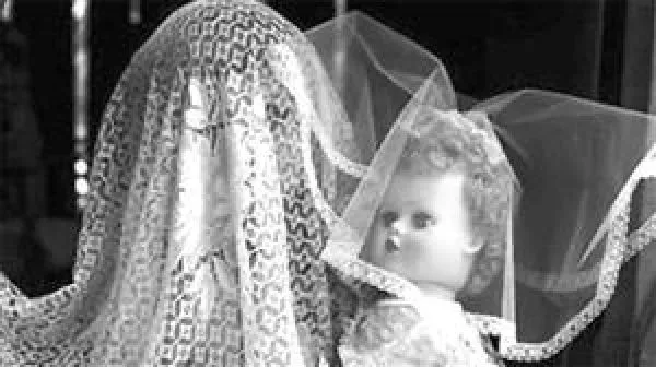 کودک همسری روابط اجتماعی را مختل می‌کند