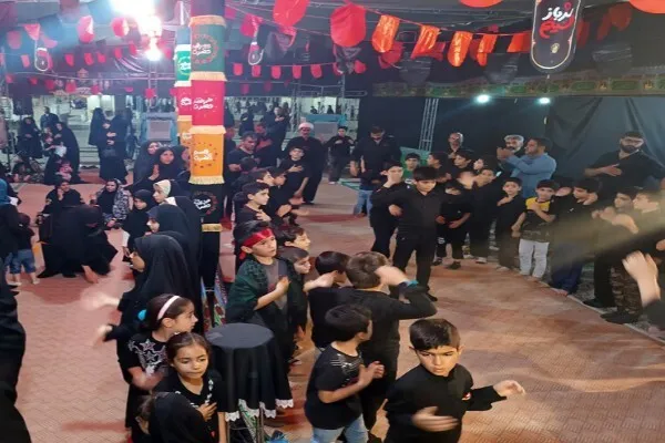 عزاداری کودکان در ایام پایانی ماه صفر در حسینیه کودک حرم حضرت معصومه(س)