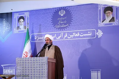 نشست فعالان قرآنی با استاندار یزد‎‎