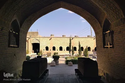 باغ موزه سنگ هفت تنان در شیراز
