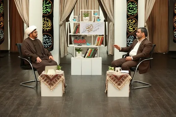 لزوم برخورد سلبی با نفوذی‌ها و ایجابی با غافلان در حوزه ستایشگری