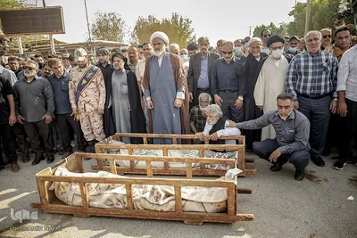 تشییع و تدفین دو نفر از جانباختگان حادثه متروپل