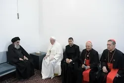 Ayətullah Sistaninin dəftərxanası Papa Fransislə görüş barədə bəyanat yayıb