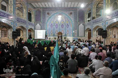 محفل شبی با قرآن در شهر شاهدیه یزد