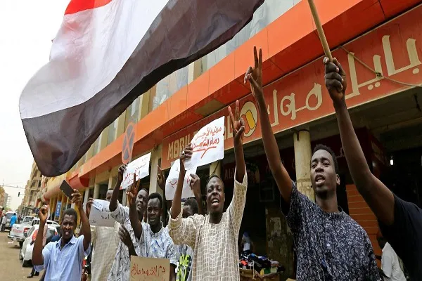 المعارضة السودانية تعلق العصيان المدني