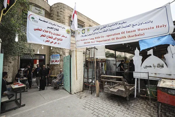 حضور أكثر من ١٣٠ طبيباً من دول أجنبية في كربلاء خلال زيارة الاربعين