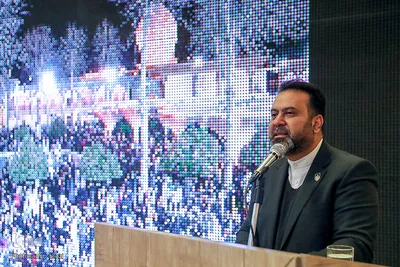 ششمين همايش «افتخار خدمت» خادمان حرم شاهچراغ