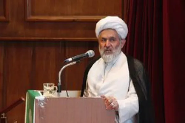 تضعیف پیوند عمیق مردم و رهبری مهمترین هدف دشمن از طراحی اغتشاشات اخیر