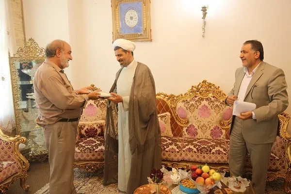 آزادگان ایثار را در سخت‌ترین شرایط اسارت معنا کردند