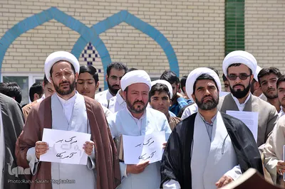 آتش زدن برجام درحوزه علمیه رضویه بیرجند