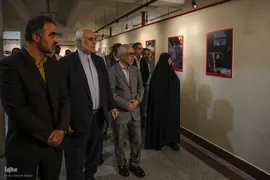 نمایشگاه عکس ۱۲ روز ایران