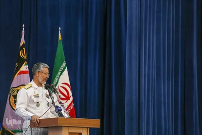 امیر دریادار حبیب‌الله سیاری، معاون هماهنگ کننده ارتش جمهوری اسلامی در اجلاسیه امیران و ۱۴۰۰ شهید ارتش استان مرکزی در اراک