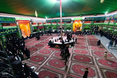 آیین ۳۰۰ ساله نخل‌گردانی در زواره اردستان