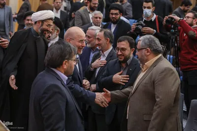 آیین رونمایی از مجموعه ۴۰ جلدی «ره‌نامه»