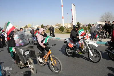 راهپیمایی خودرویی و موتوری 22 بهمن 1400 در یزد‎‎