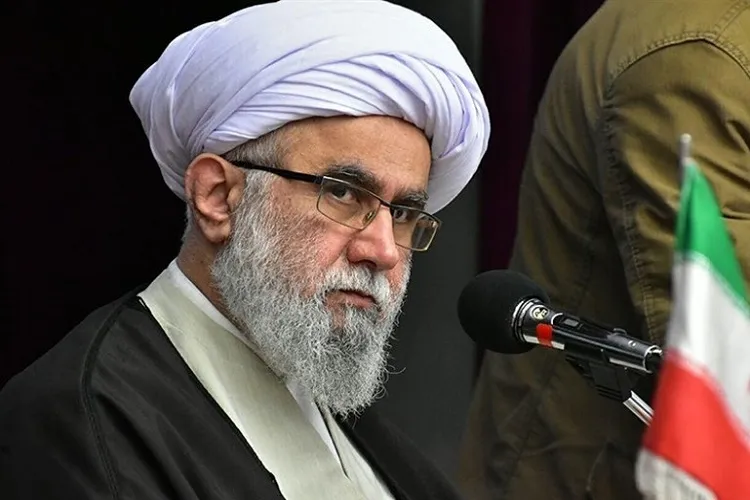 عظمت قیام عاشورا از شخصیت امام حسین(ع) نشات می‌گیرد