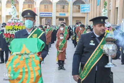 آیین گلابشویی و گل‌آرایی مضجع شریف حضرت احمدبن موسی(ع) به‌مناسبت ولادت باسعادت حضرت زینب(س)