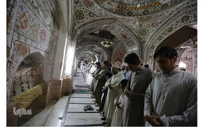 نماز عید قربان در ملل مسلمان(سال۹۴)