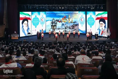 آیین گرامیداشت هفته دفاع مقدس و تجلیل از خادمان اربعین حسینی