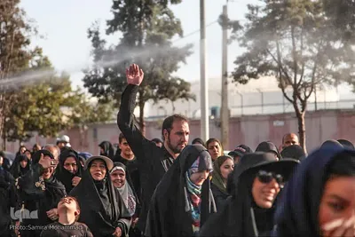حضور عاشقان حسینی در مراسم پیاده‌روی جاماندگان اربعین ارومیه‎