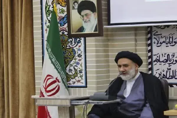 دولت، جامعه را به انجام امور دینی سوق دهد