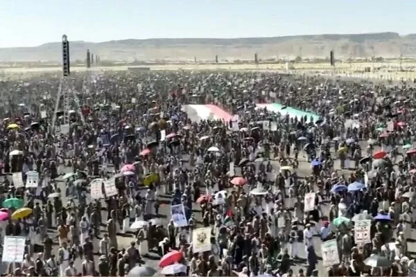 راهپیمایی گسترده یمنی‌ها در حمایت از ملت فلسطین