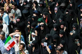 تشییع پیکر مطهر ۱۵۰ شهید دفاع مقدس
