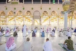 مسجد نبویؐ میں فرض نماز کی ادائیگی کیلئے اجازت نامہ ضروری نہیں: وزارت حج