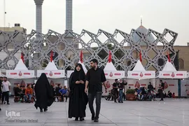 نمایشگاه «عطر سیب» در میدان آئینی امام حسین(ع)