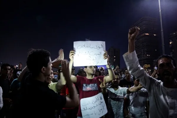 İHİÖ, Kahire'deki protestoculara yönelik baskılara tepki gösterdi