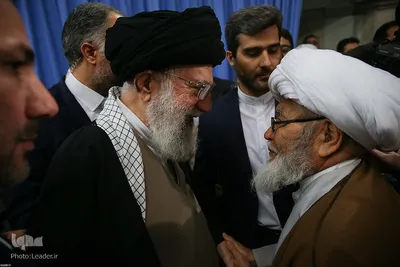 دیدار مسئولان نظام و میهمانان کنفرانس وحدت اسلامى‌ با رهبر انقلاب