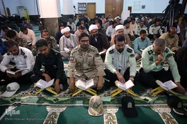 برگزاری محفل انس با قرآن کریم در تیپ تکاوران نیروی دریایی سپاه هرمزگان