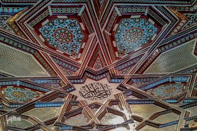 رونمایی از کتیبه سقف قبور مطهر شهدای ۷۲ تن حرم مطهر امام حسین (ع)
