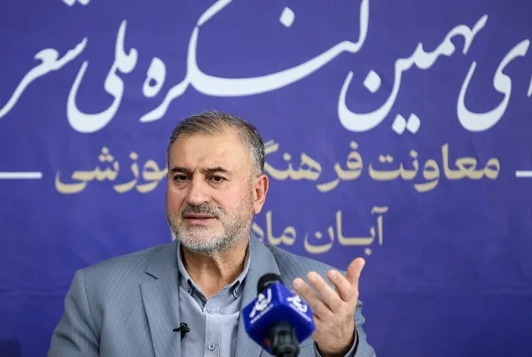 معرفی تمدن کشور به واسطه ادب توصیه جدی رهبری است