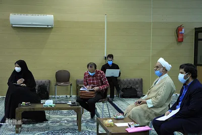 دیدار جمعی از خبرنگاران با آیت الله ناصری نماینده ولی فقیه و امام‌ جمعه یزد